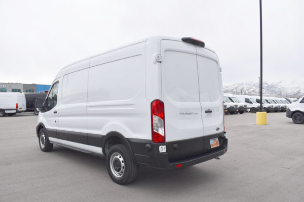 Cargo Ford Transit 148" Wheelbase Mid-Roof